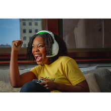 Load image into Gallery viewer, Stealth 600 Refurbished Headset - Xbox One - White
